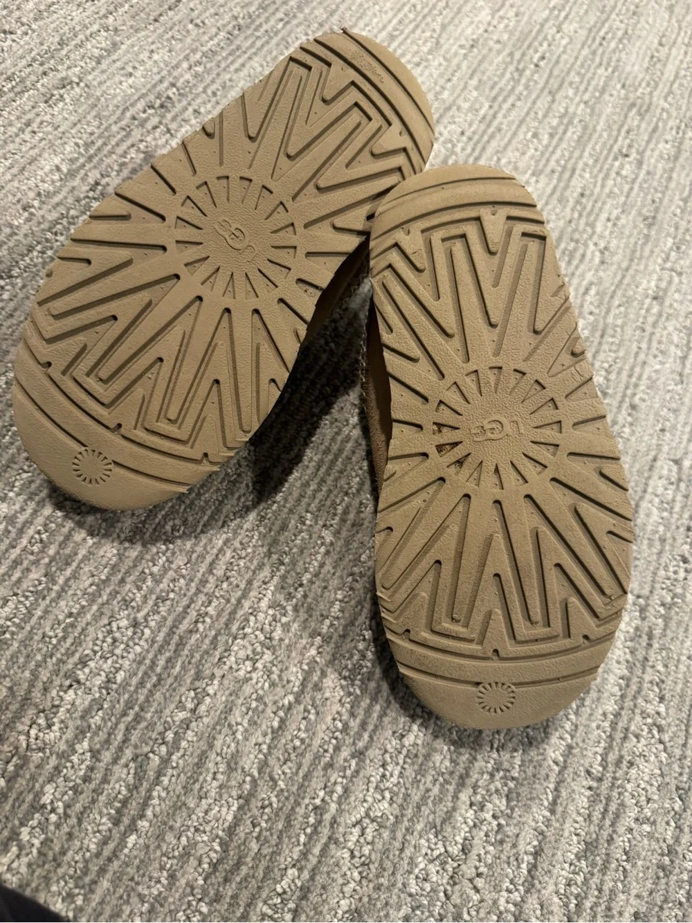 UGG Kids Slip-On Suede Clog in Chestnut Brown